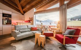 Loewen Chalets